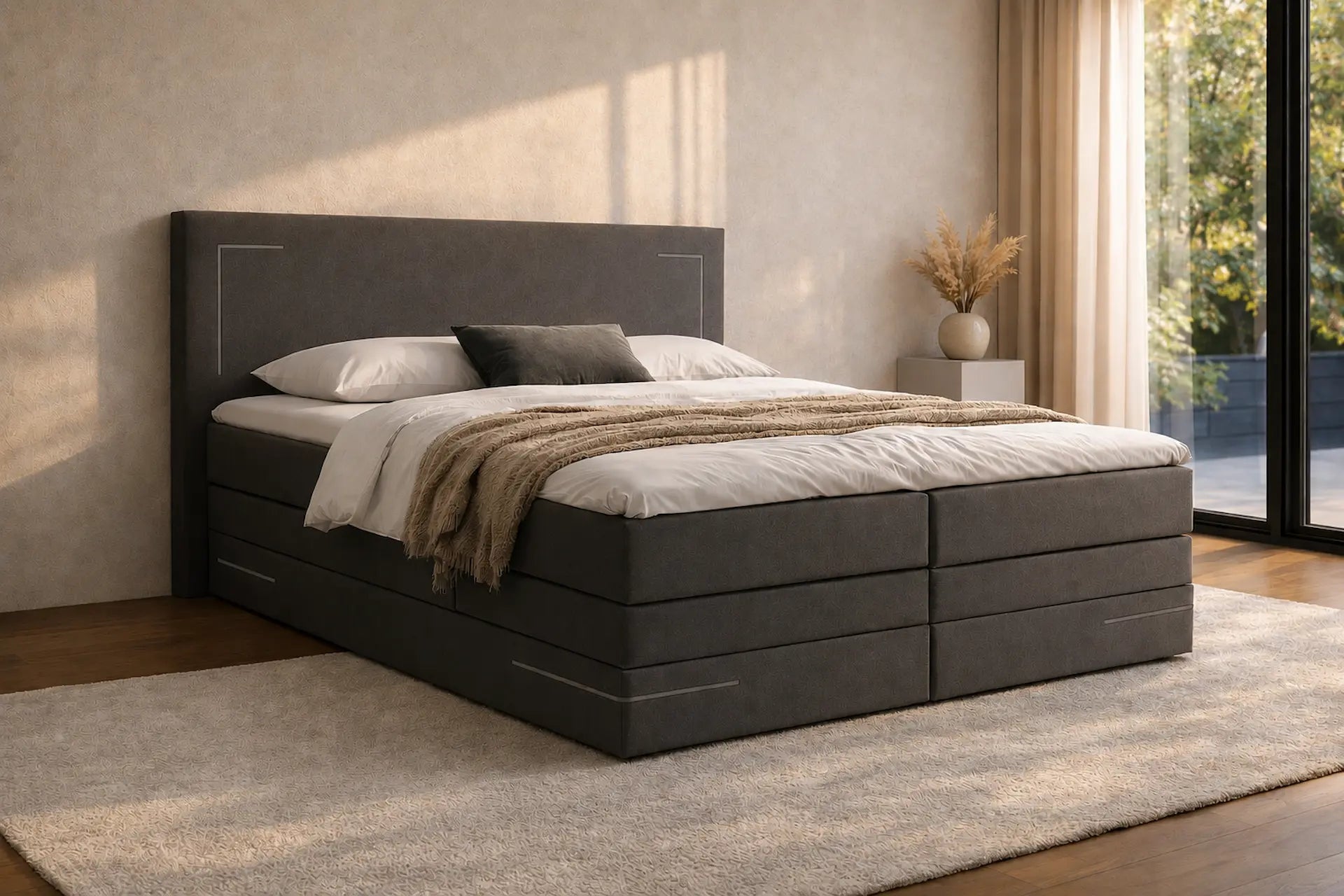 Detroit boxspring in slaapkamer met zacht strijklicht van rechts