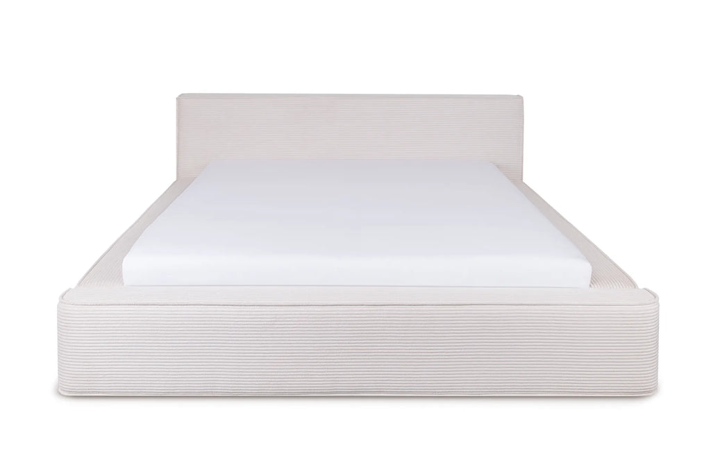 Bed Fyn frontaal met matras